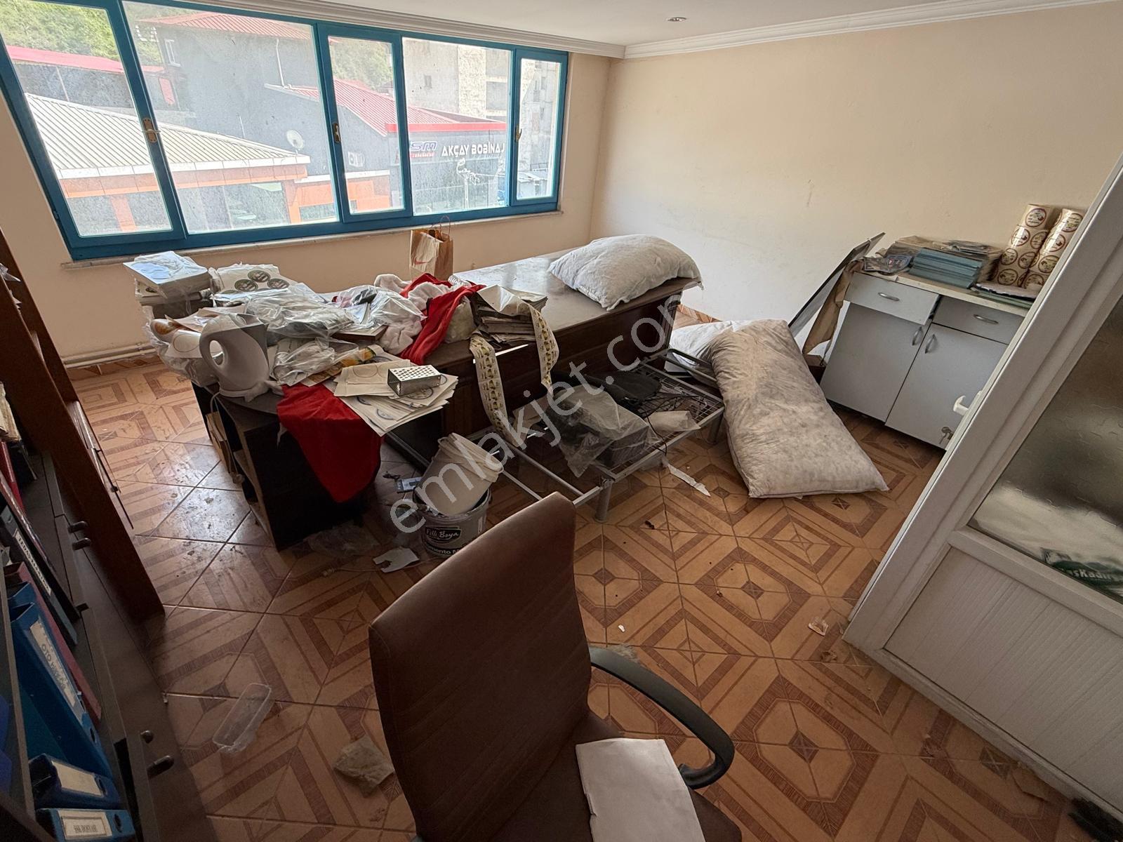 Akçaabat Yaylacık Mahallesi Küçük Sanayi Sitesinde Kiralık Büro - Görsel 6