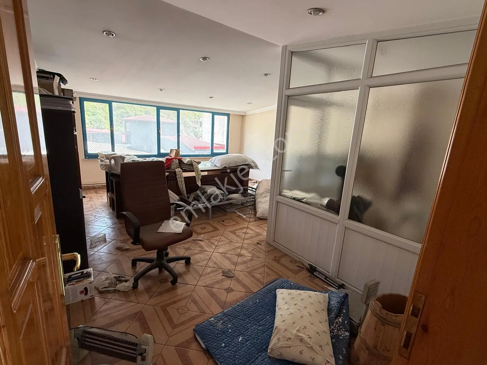 Akçaabat Yaylacık Mahallesi Küçük Sanayi Sitesinde Kiralık Büro - Görsel 5