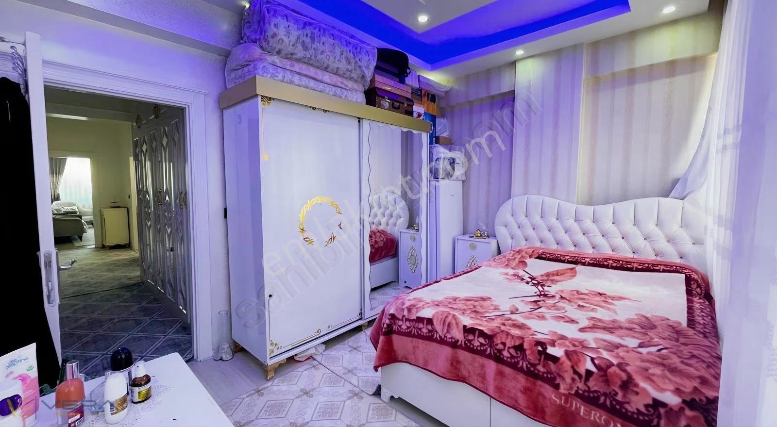 Vera'dan Bülbülzade'de Geniş Oturumlu İçi Yapılı Bakımlı 2+1 - Görsel 16