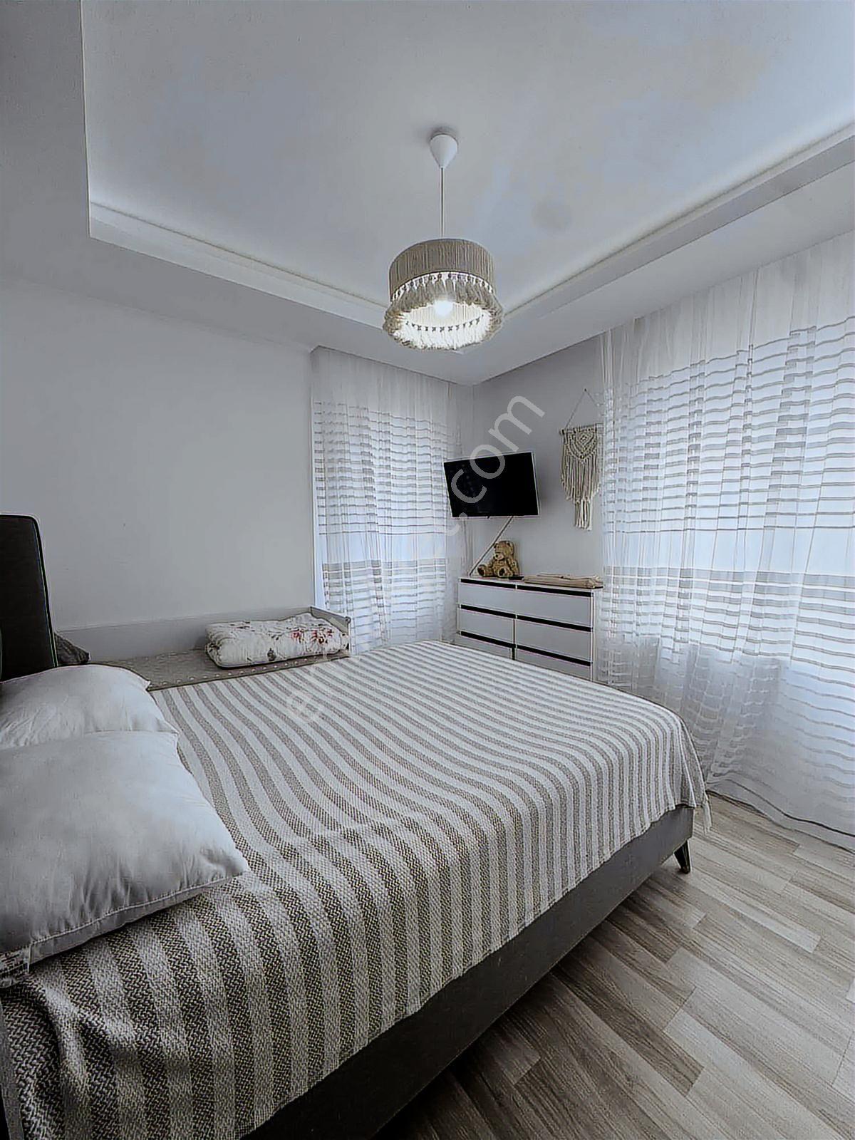 Lüx Sitede Ful Eşyalı Ferah Ve Temiz Daire - Görsel 29