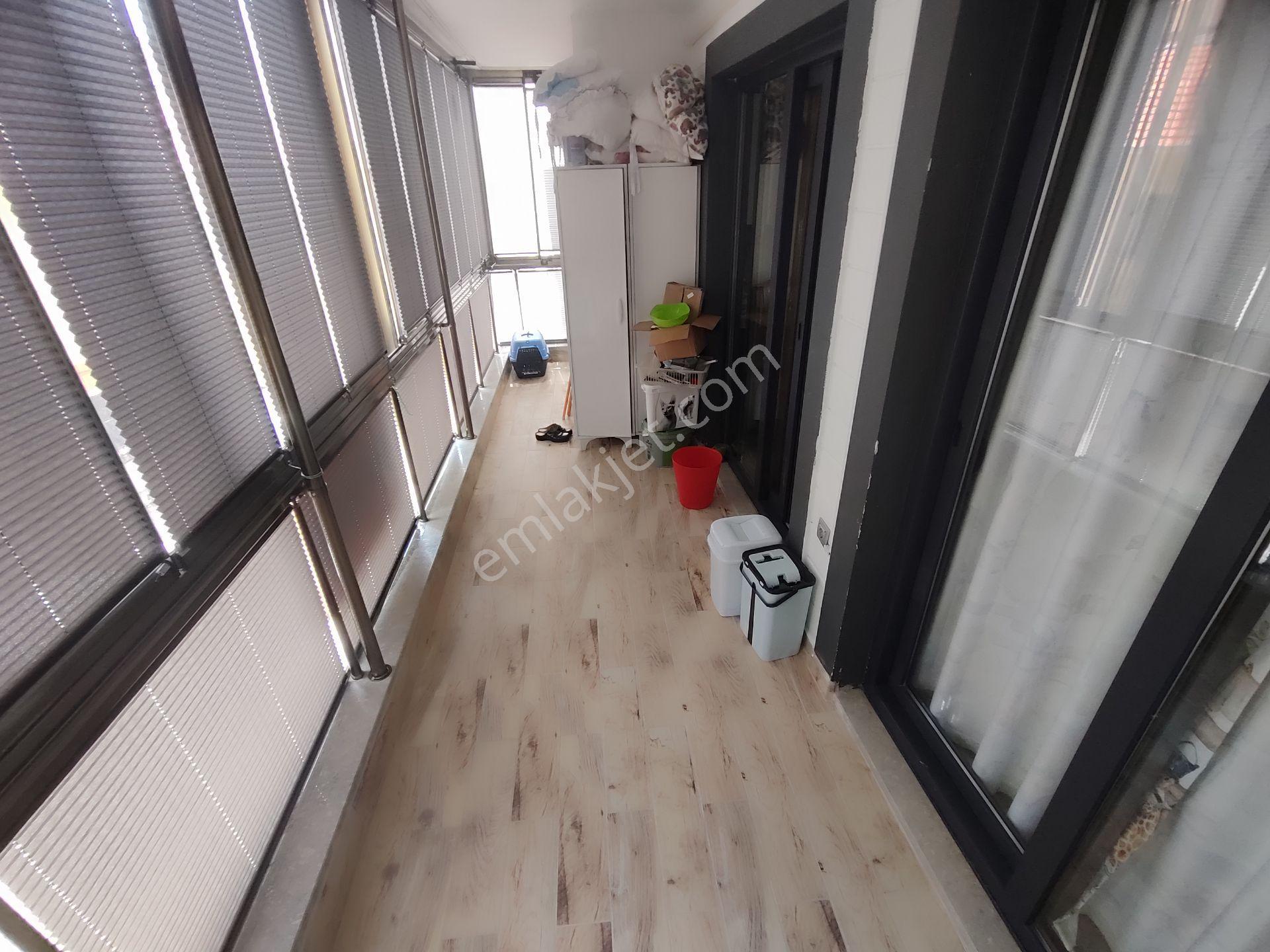 Kardeşten Edremit Merkezde Tugaya Yakın Doğalgazlı Ayrı Mutfaklı Ara Kat Eşyalı Geniş 3+1 Daire - Görsel 24