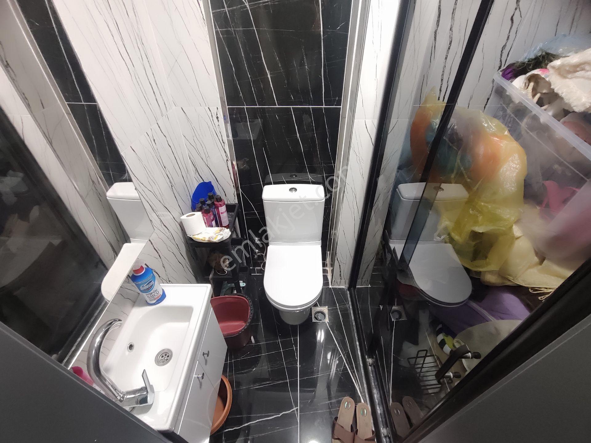 Kardeşten Edremit Merkezde Tugaya Yakın Doğalgazlı Ayrı Mutfaklı Ara Kat Eşyalı Geniş 3+1 Daire - Görsel 20