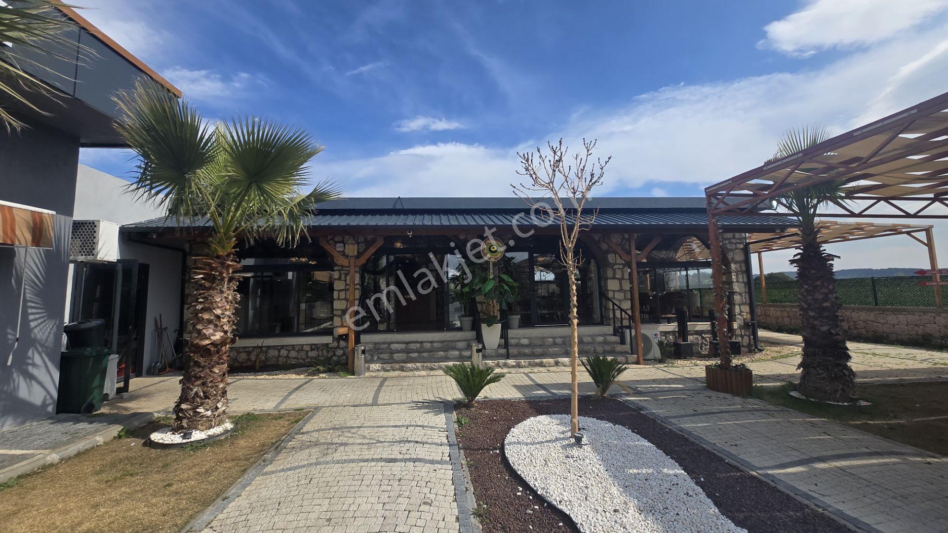 İzmirde Tek! Havuzlu 3.350 M² Dev Restaurant & Eğlence Tesisi - Görsel 11