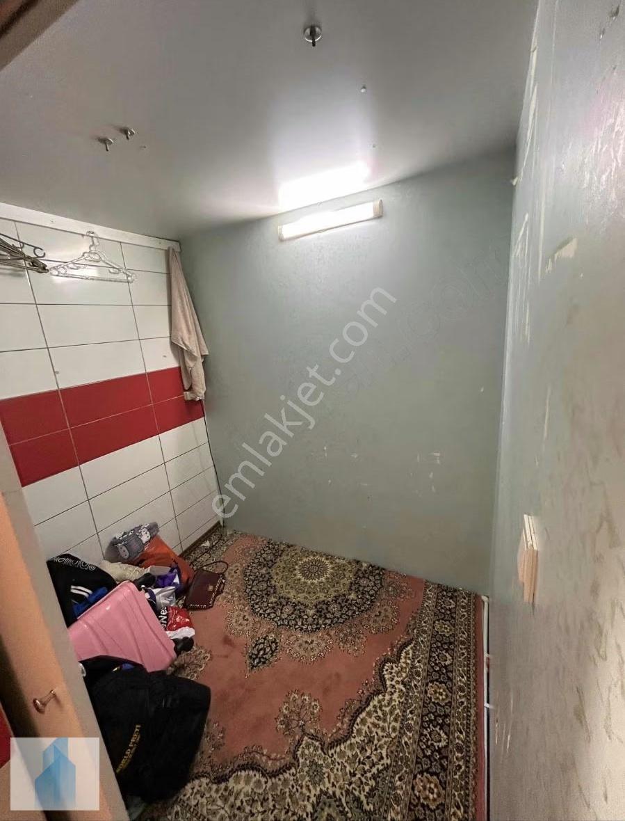 Yatırımlık Dükkan Mükemmel Konumda - Görsel 11