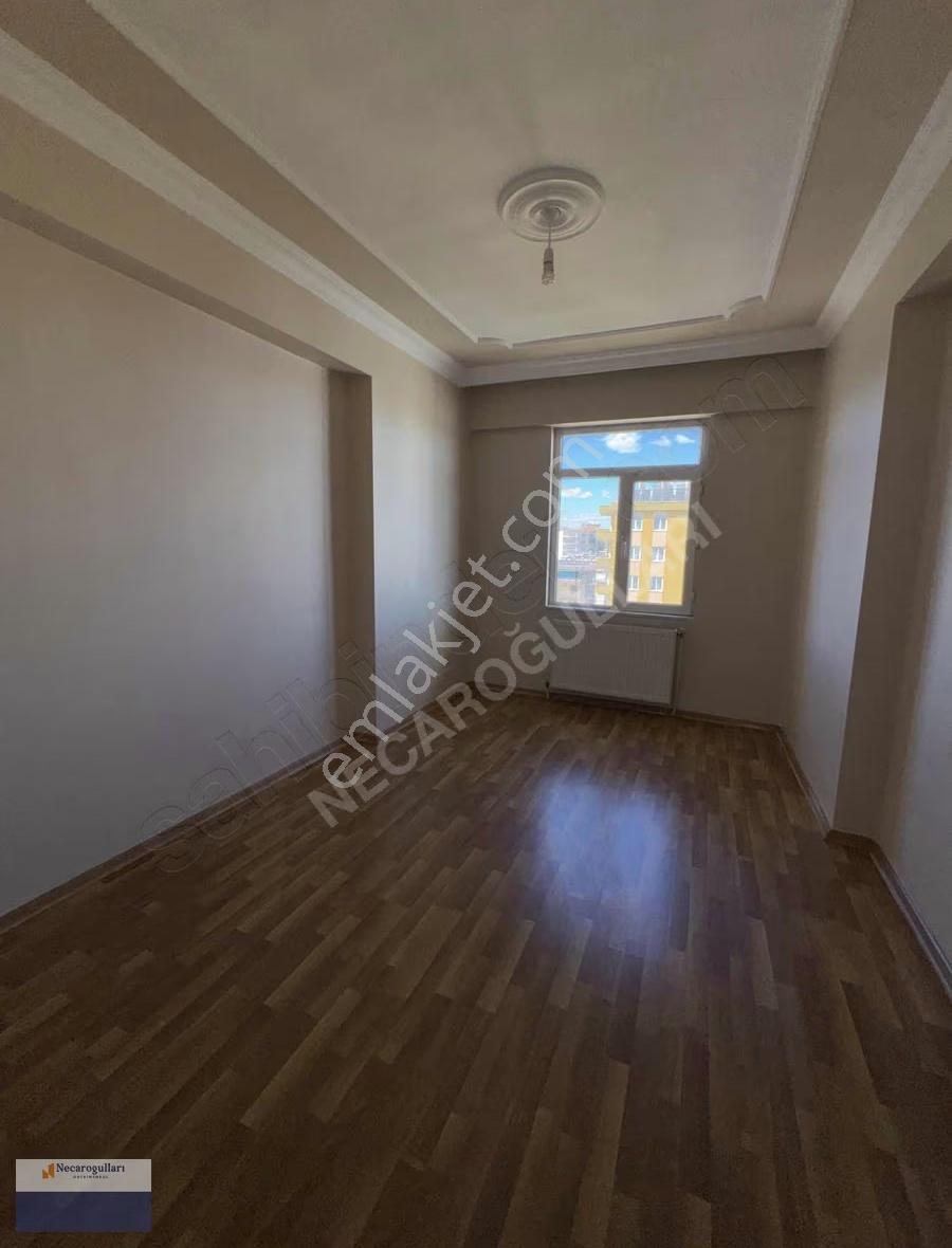 Necaroğullarından Diçlekent Cami Civarı 3+1 Temiz Daire - Görsel 13