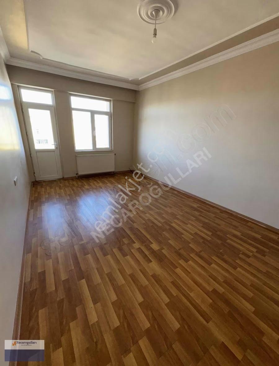 Necaroğullarından Diçlekent Cami Civarı 3+1 Temiz Daire - Görsel 12