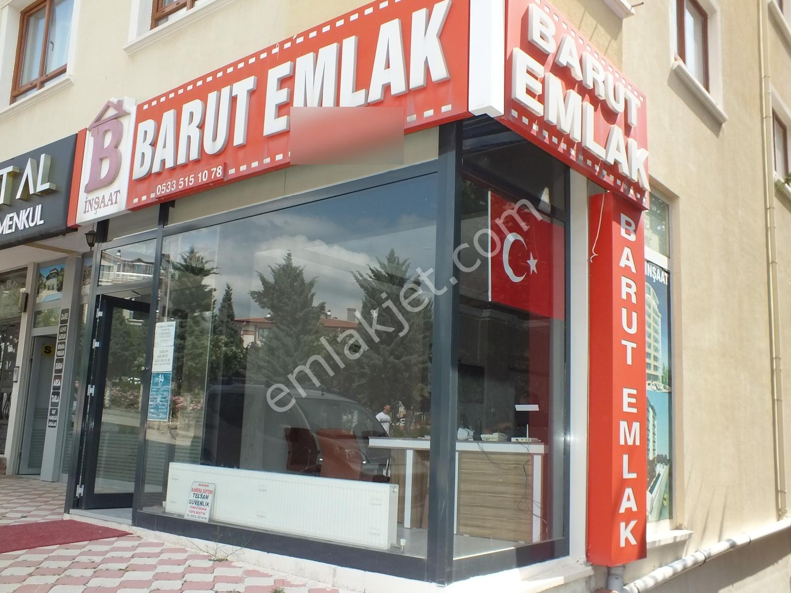 Barut Emlak_ Fatih Mahallesinde 3. Kat 120 M2 Gd Cephe 3+1 - Görsel 18