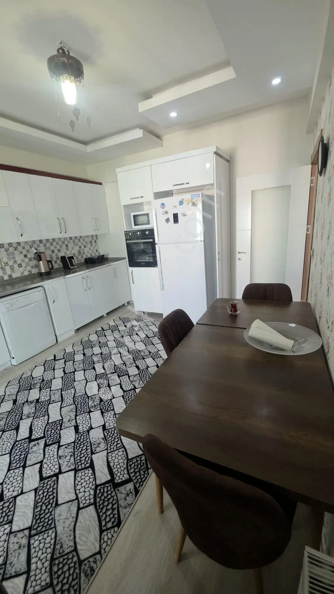 Kaçmaz'dan Fabrika Mahallesinde 3+1 Cadde Üstü Son Kat Fırsat Daire - Görsel 2
