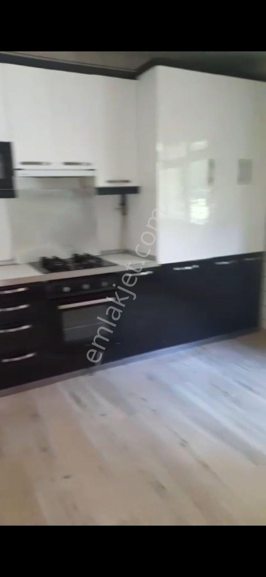 Ümraniye Armağanevler Mahallesi Harman Sokak 1.kat 3+1 140 Metre Kiralık Daire Ev - Görsel 7