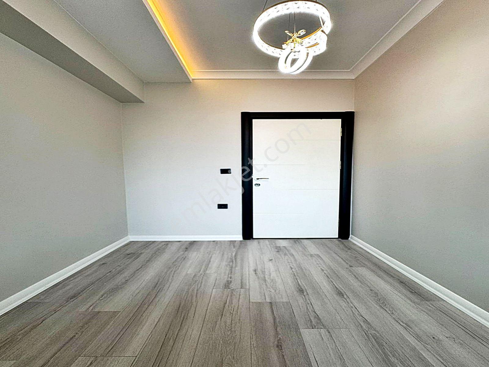 Cadde34 Yapı'dan Kapalı Otoparklı Aile Sitesinde 2+1 Full Dekorlu Krediye Uygun Acil Satılık Daire - Görsel 30