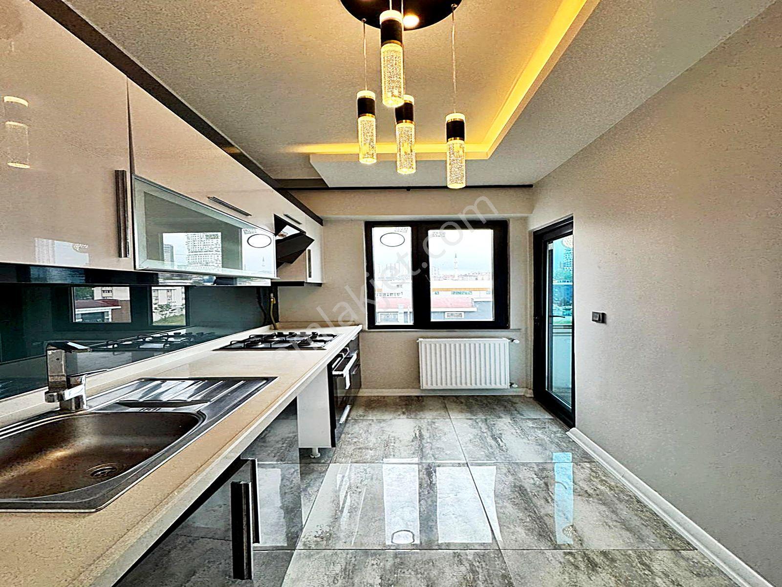 Cadde34 Yapı'dan Kapalı Otoparklı Aile Sitesinde 2+1 Full Dekorlu Krediye Uygun Acil Satılık Daire - Görsel 7