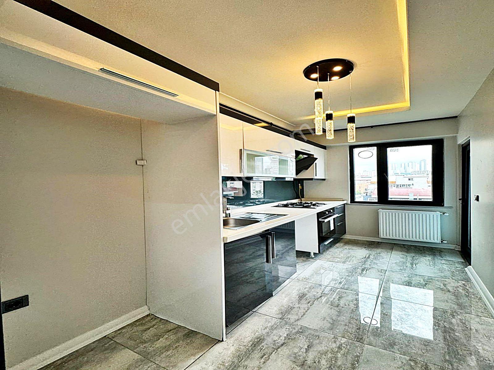 Cadde34 Yapı'dan Kapalı Otoparklı Aile Sitesinde 2+1 Full Dekorlu Krediye Uygun Acil Satılık Daire - Görsel 6