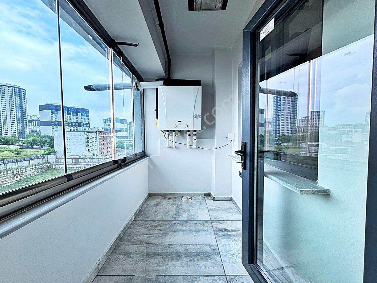 Cadde34 Yapı'dan Kapalı Otoparklı Aile Sitesinde 2+1 Full Dekorlu Krediye Uygun Acil Satılık Daire - Görsel 12