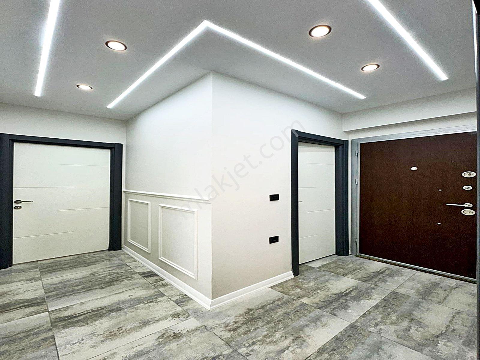 Cadde34 Yapı'dan Kapalı Otoparklı Aile Sitesinde 2+1 Full Dekorlu Krediye Uygun Acil Satılık Daire - Görsel 5