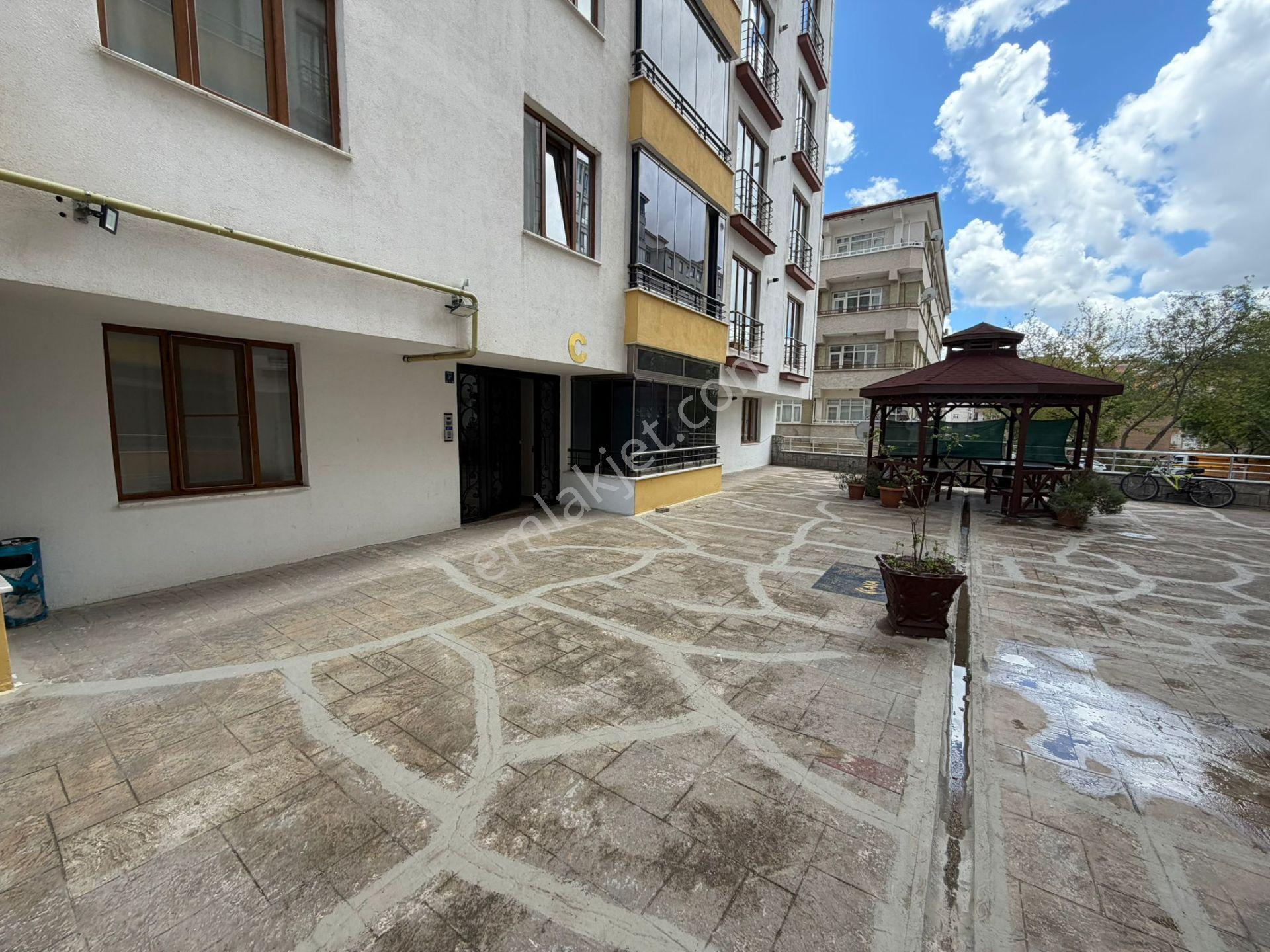 Mevsim Gayrimenkulden Yeni Mah Site 1+1 Kiralık Yeni Daire - Görsel 4