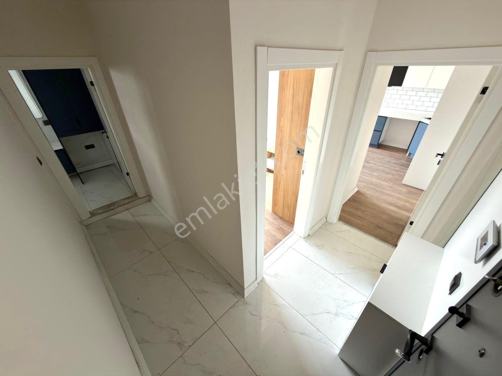 🏡 Referans'tan Akçay'da Bahçe Kullanımlı Şık Tasarımlı 1+1 Daire - Görsel 5