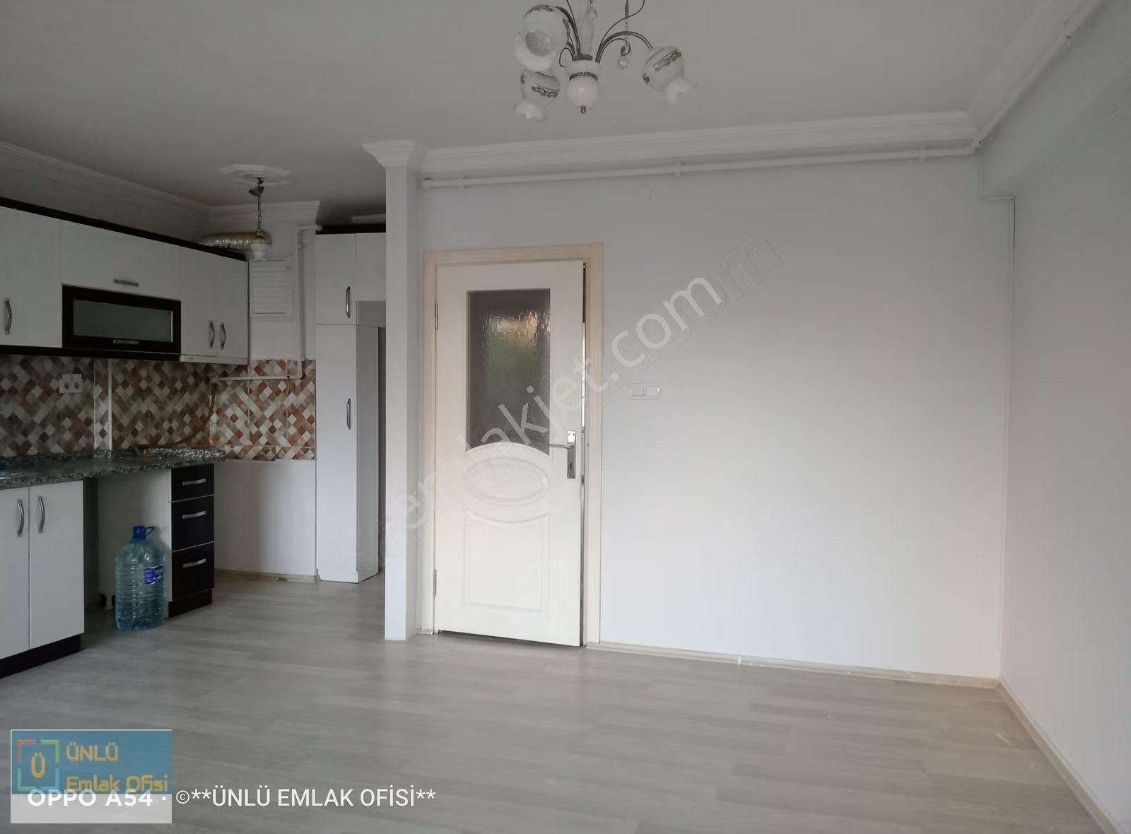 Ünlü Emlaktan Taşköprü Kavşağında Caddeye Yakın 2+1 Kiralıkdaire - Görsel 8