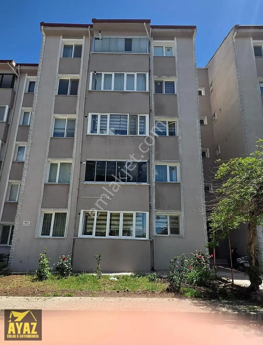 Kırklareli Cumhuriyet Mah. 200 Konutlar'da Kiralık 3+1 Daire