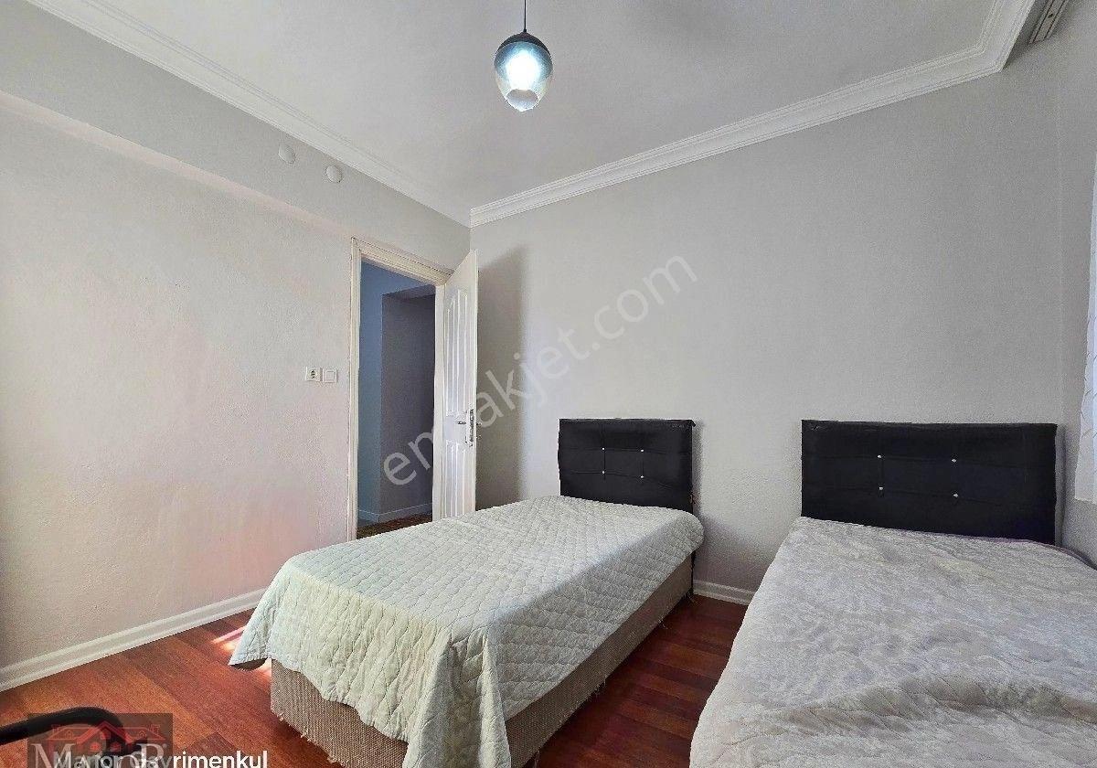 Kuşadası Kadınlar Denizinde 4+1 Plaja 300 Metre Eşyalı Manzaralı Satılık Villa - Görsel 15