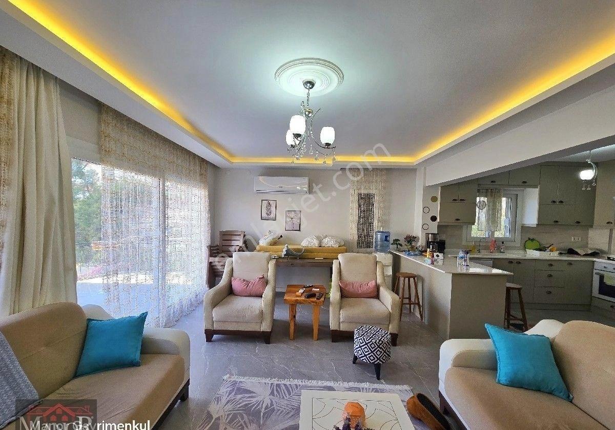 Kuşadası Kadınlar Denizinde 4+1 Plaja 300 Metre Eşyalı Manzaralı Satılık Villa - Görsel 3