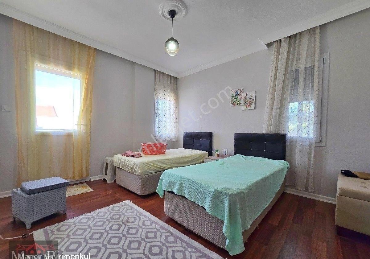 Kuşadası Kadınlar Denizinde 4+1 Plaja 300 Metre Eşyalı Manzaralı Satılık Villa - Görsel 23
