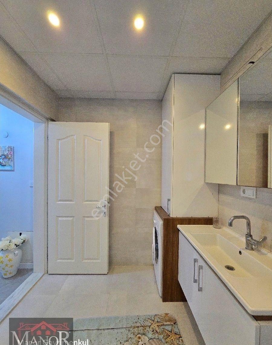 Kuşadası Kadınlar Denizinde 4+1 Plaja 300 Metre Eşyalı Manzaralı Satılık Villa - Görsel 10