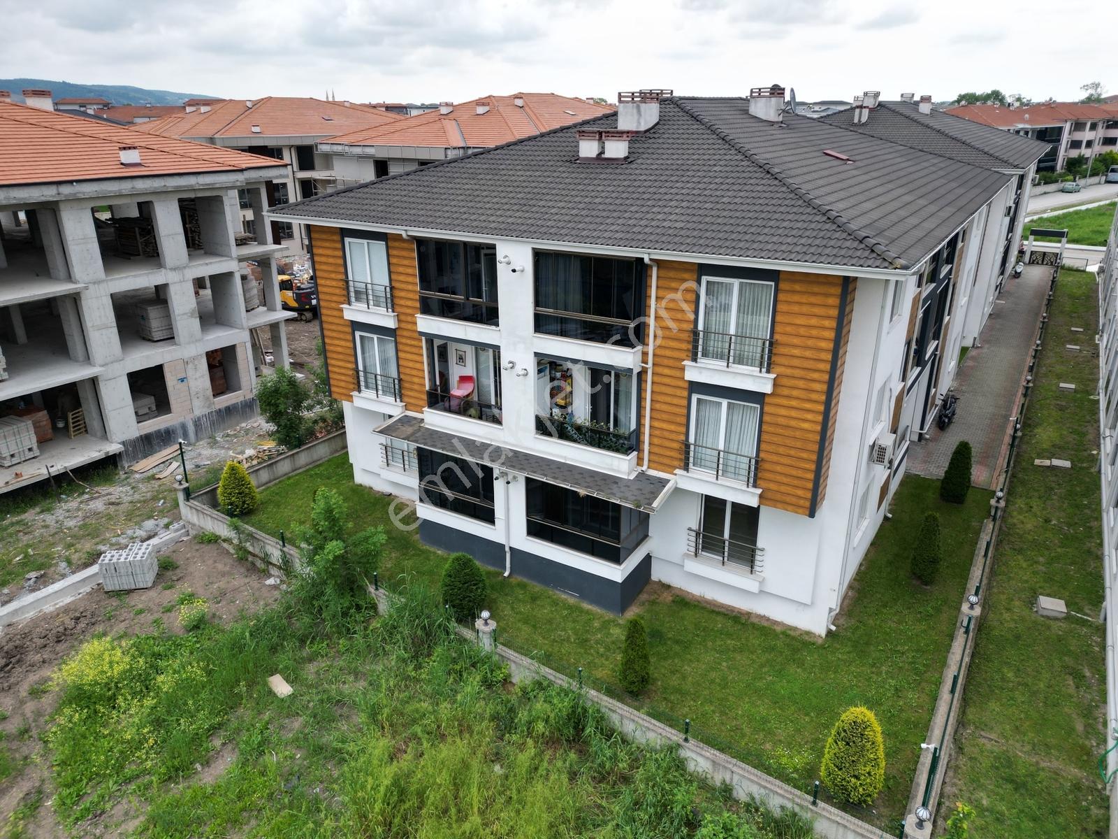 Ömer İnan Remax Hür Yazlık Mah. 2+1 105m2 Satılık Daire - Görsel 19