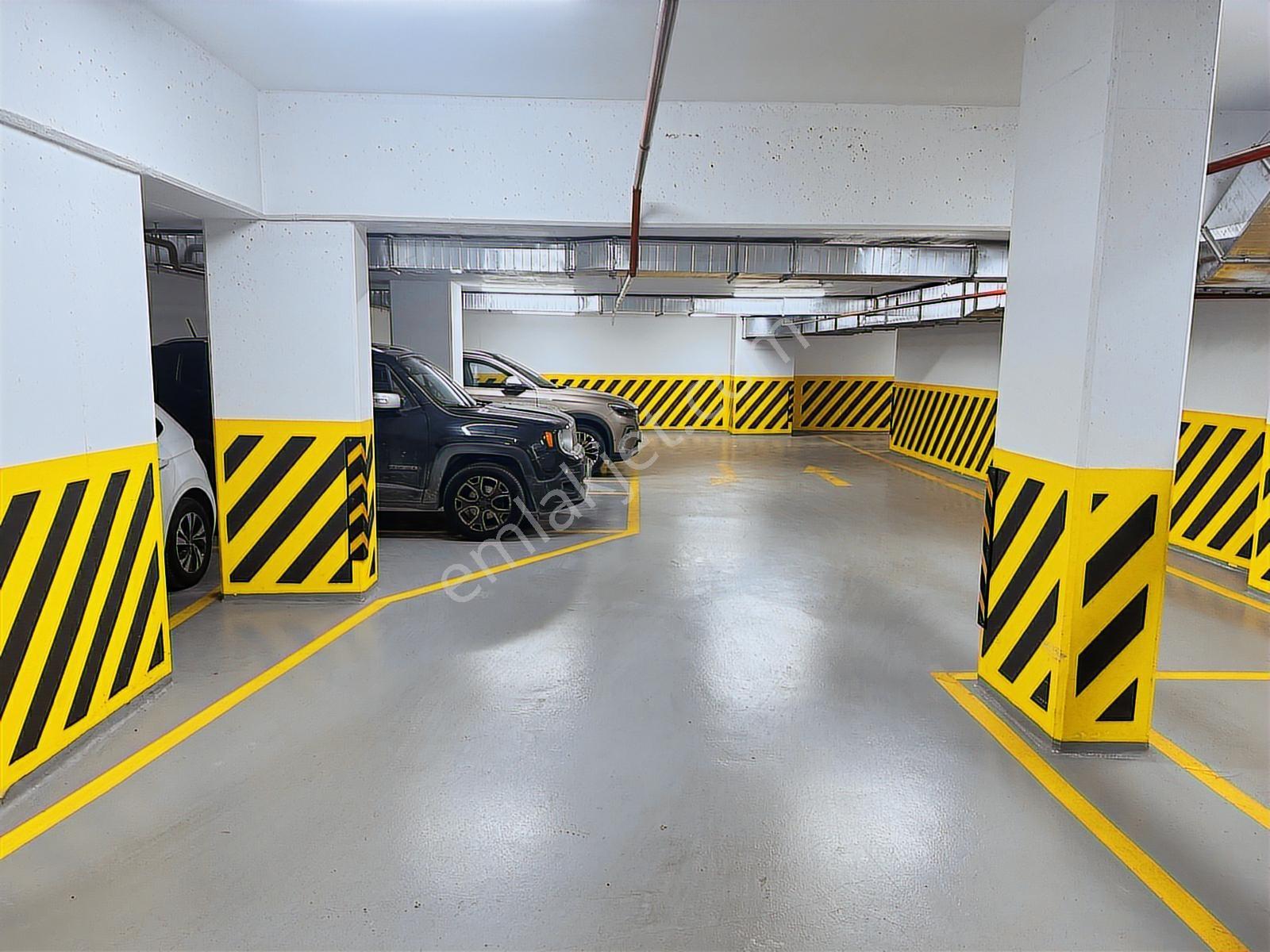 Caddebostan Satılık Lüks 3+1 - Geniş M2 - Balkonlu - Ebv.banyolu - Görsel 29