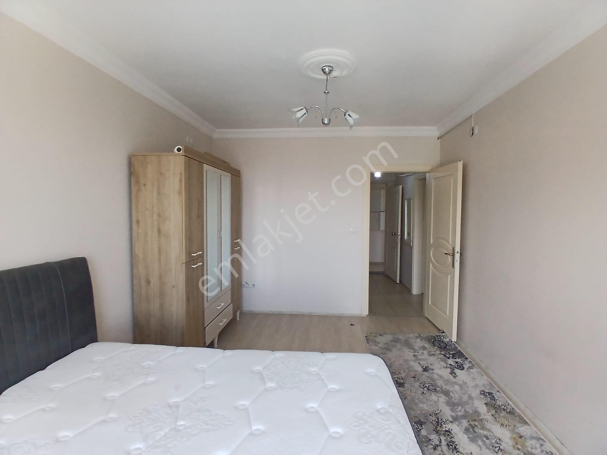 Akçay Emlak'tan Akşehir Çarşı Merkezde Eşyalı Tüm Faturalar Dahil Kiralık 1+1 Daire - Görsel 12