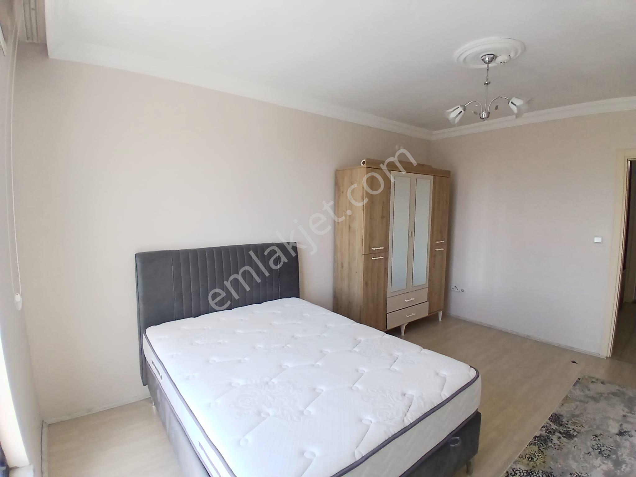 Akçay Emlak'tan Akşehir Çarşı Merkezde Eşyalı Tüm Faturalar Dahil Kiralık 1+1 Daire - Görsel 29