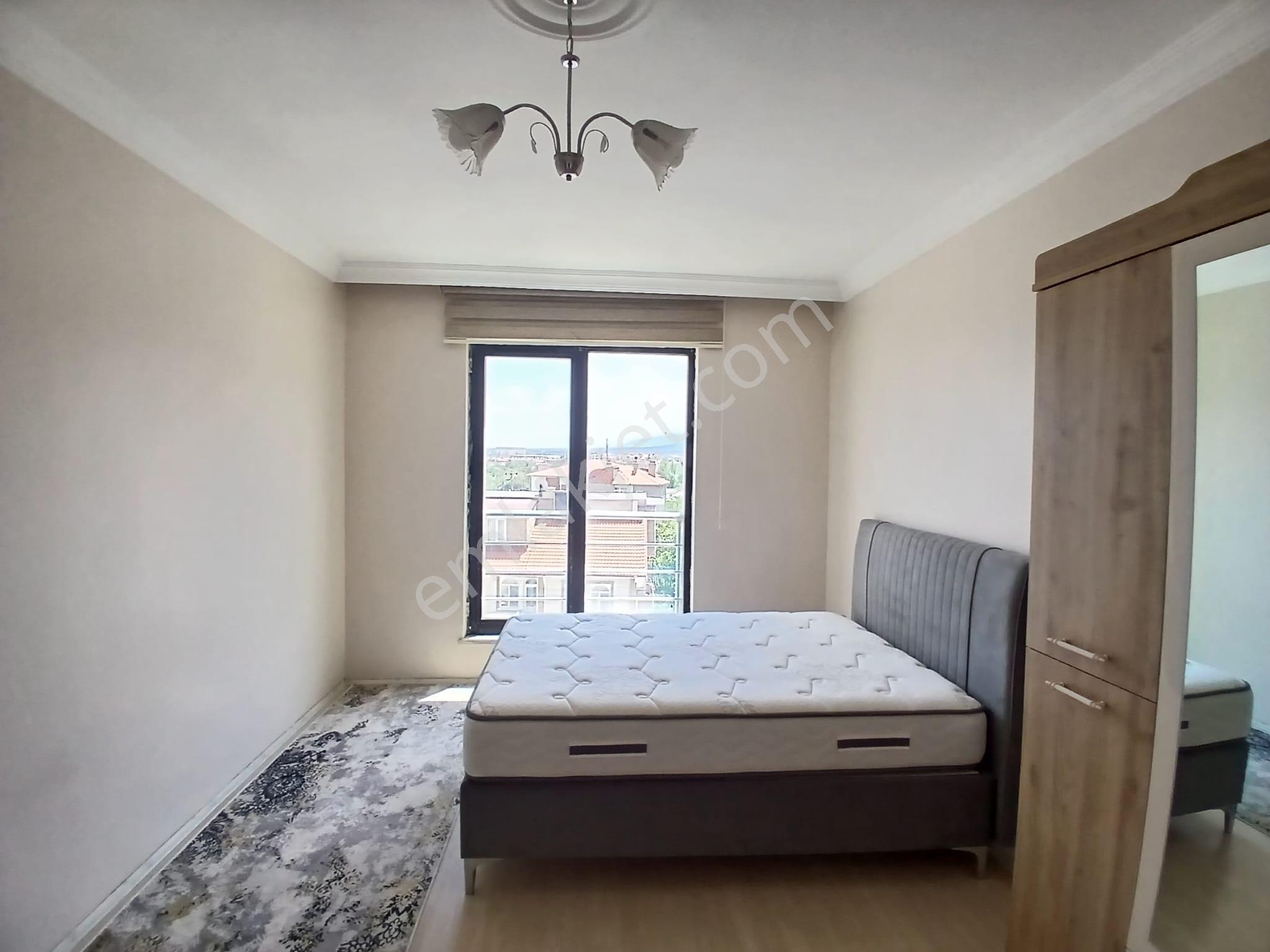 Akçay Emlak'tan Akşehir Çarşı Merkezde Eşyalı Tüm Faturalar Dahil Kiralık 1+1 Daire - Görsel 10