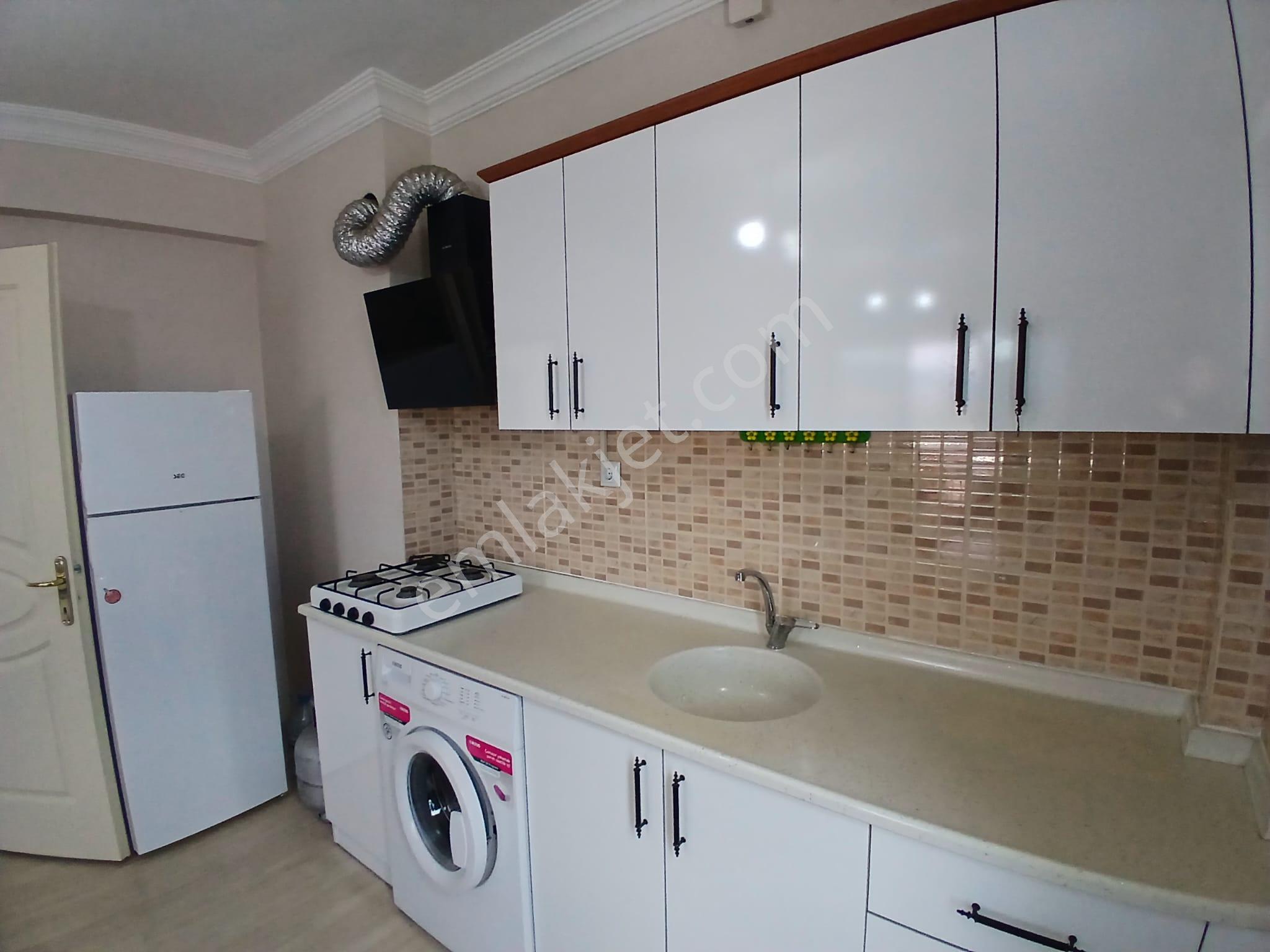 Akçay Emlak'tan Akşehir Çarşı Merkezde Eşyalı Tüm Faturalar Dahil Kiralık 1+1 Daire - Görsel 6
