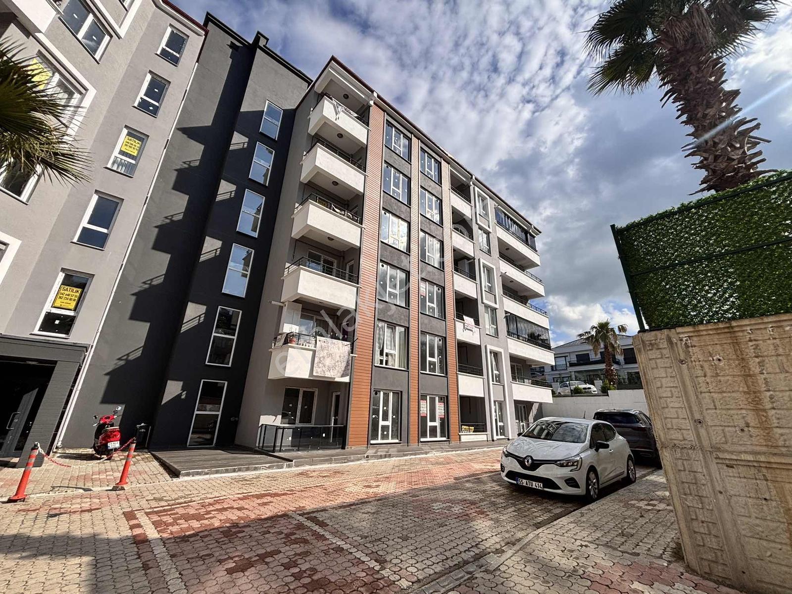 Atakum Toplu Konut Bulvarına Cephe Lüks Site İçi 1+1 - Görsel 3