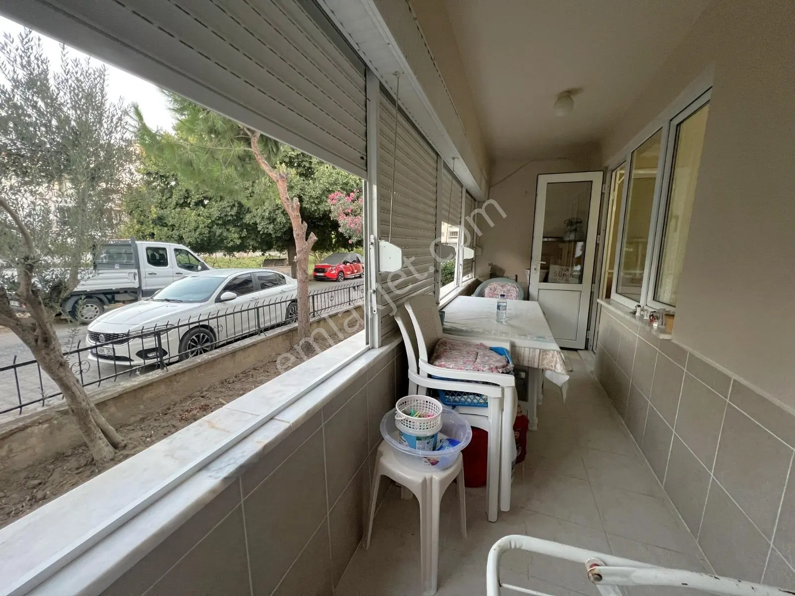 Gümüşden Altınkumda Denize 250m Ön Cephe Ayrı Mutfaklı 2+1 Daire - Görsel 3