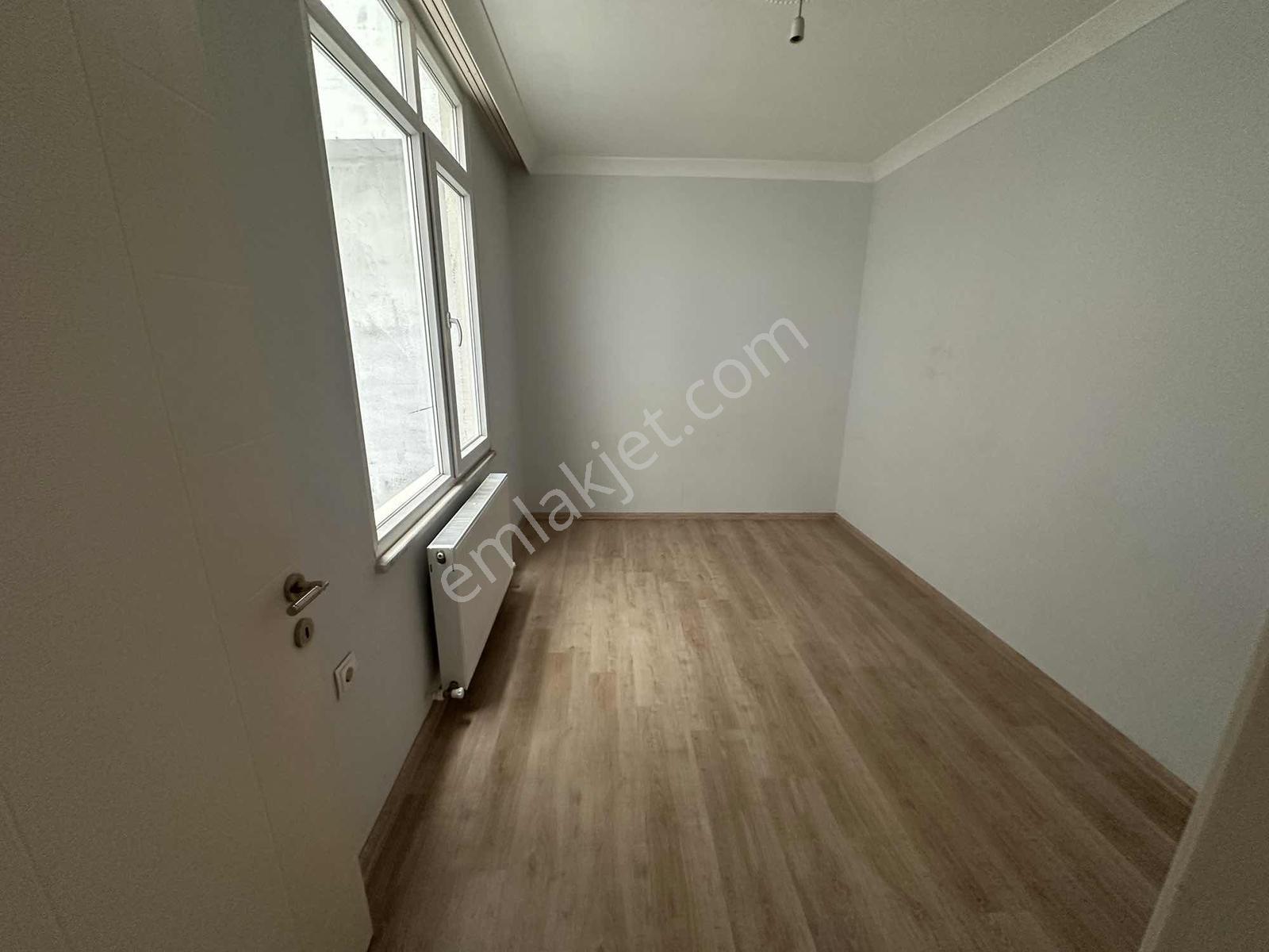 İlçe Merkezinde Meydana Yakın 2+1 Büyük Doğalgazlı Daire - Görsel 20