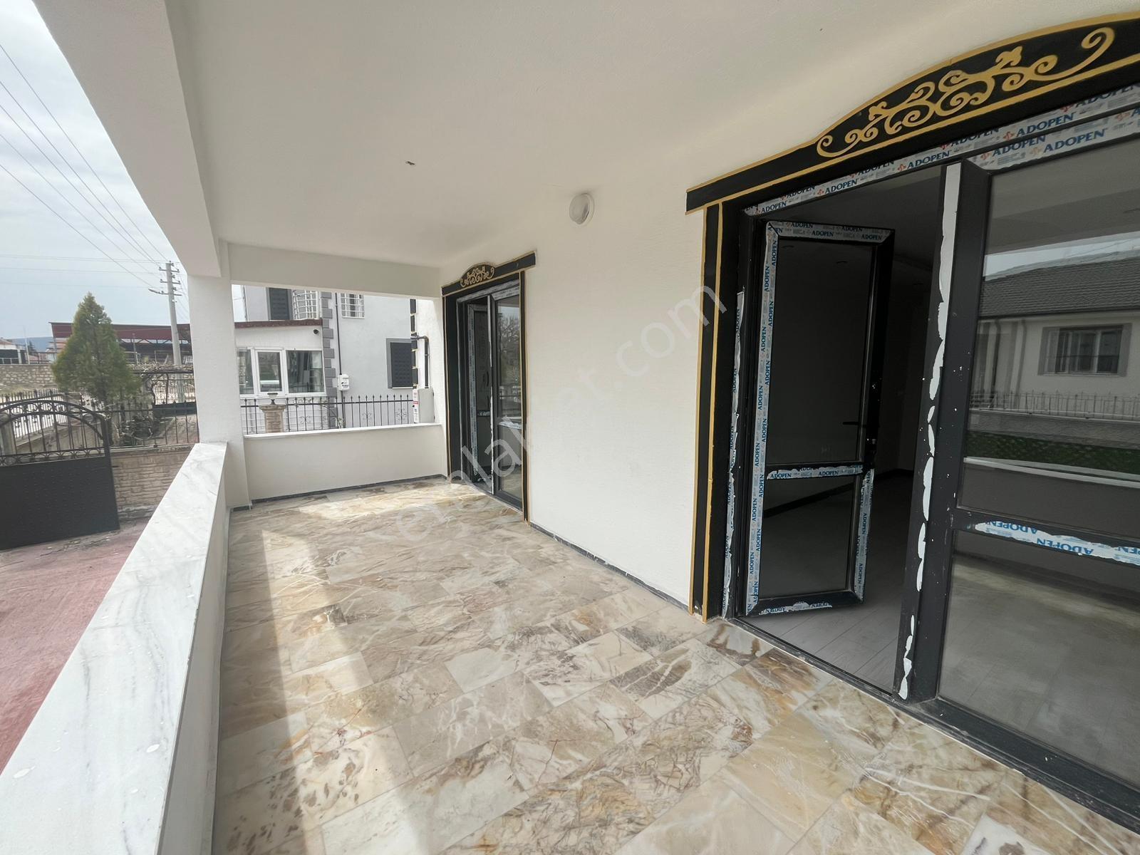 Bess'den Emirdağ'da İnkilap Mahallesi'nde Satılık 6+2 Villa - Görsel 29