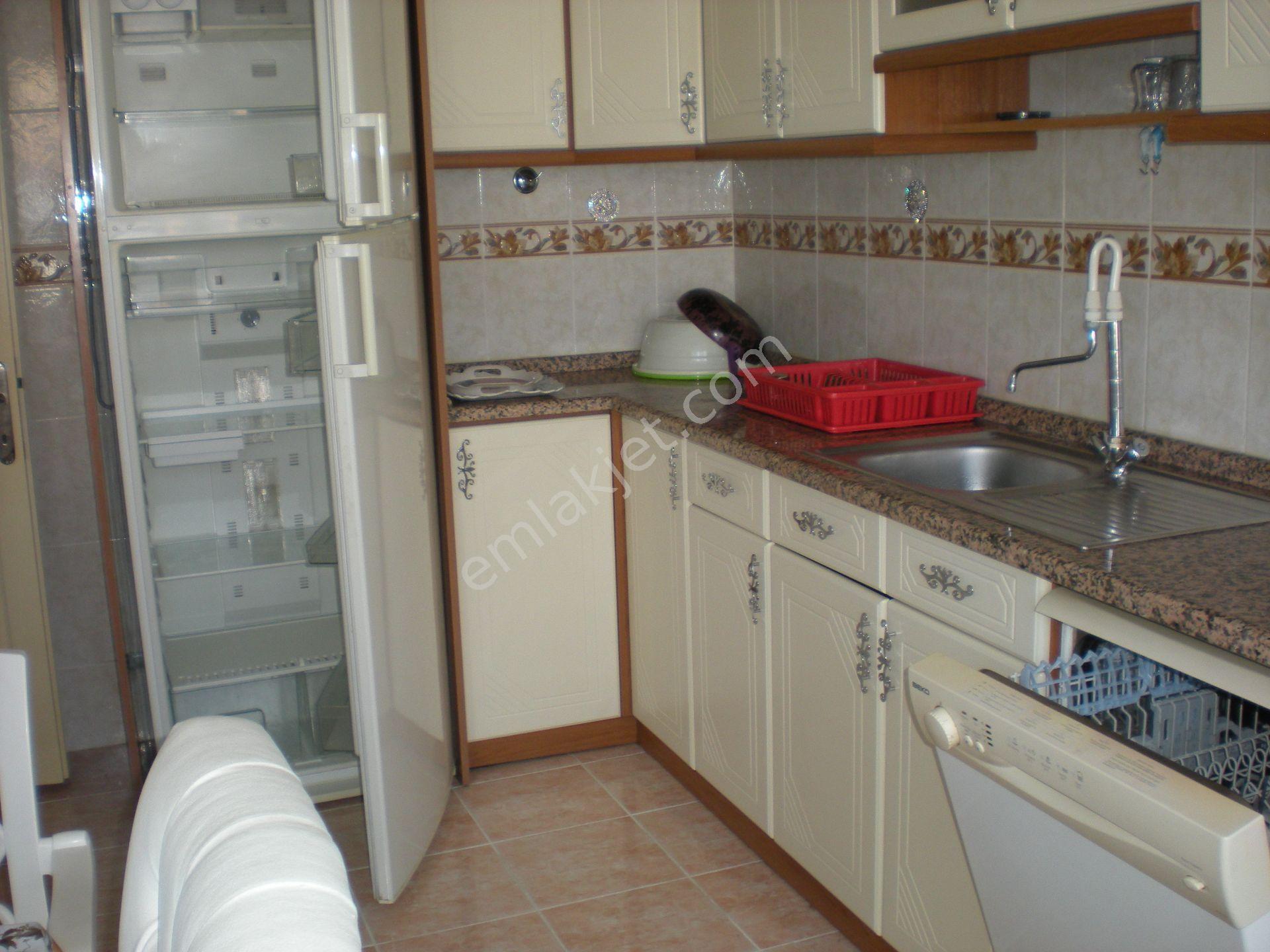 Balıkesir Bahçelievler.demirdağ Emlaktan Geniş Eşyalı Kiralık 2+1 Daire - Görsel 2