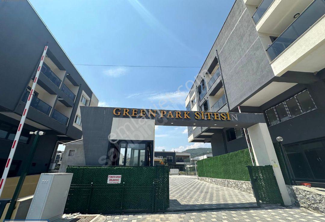 Ağaçlı Yolu Greenparksitesi 3+1 Kiralık Daire