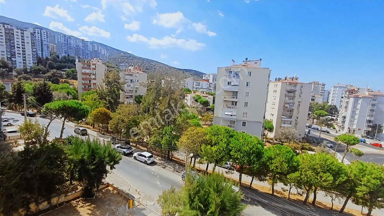 Narlıdere Huzur Mahallesi'nde Deniz Manzaralı 3+1 Satılık Daire - Görsel 3