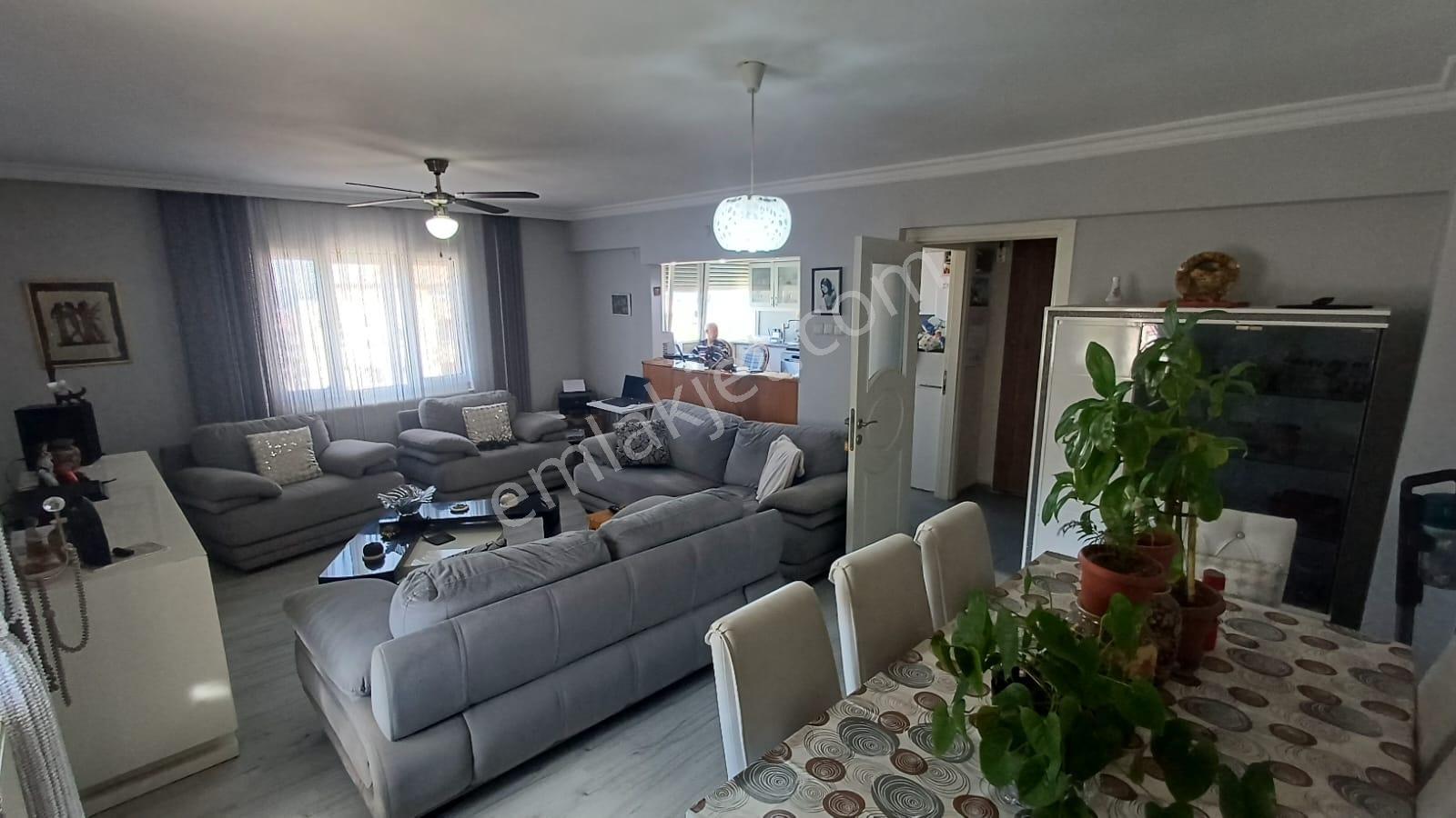 Narlıdere Huzur Mahallesi'nde Deniz Manzaralı 3+1 Satılık Daire - Görsel 32