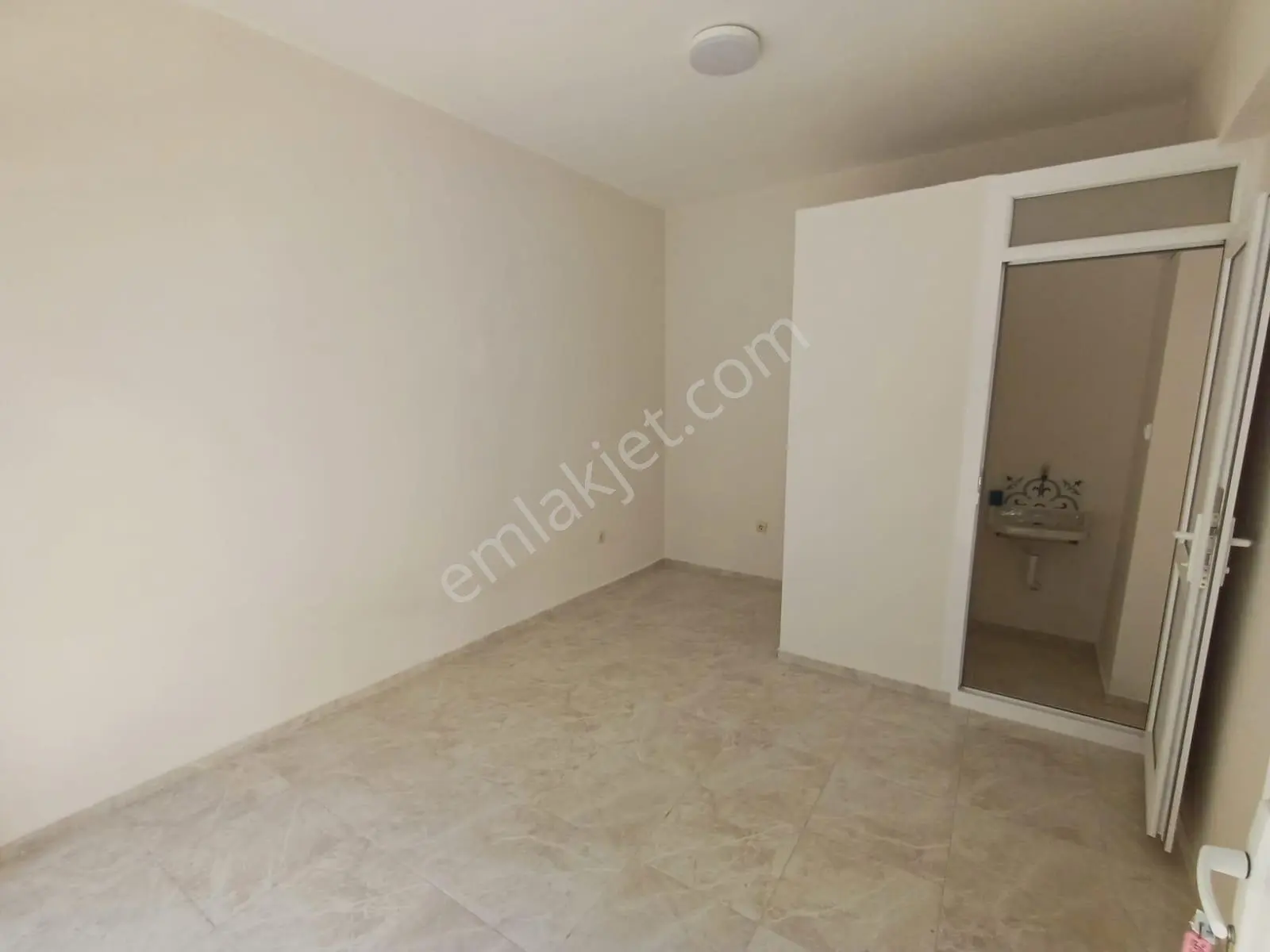 İnönü Caddesi Hatay Metro Yakını Kiralık Dükkan 20 M2 - Görsel 19