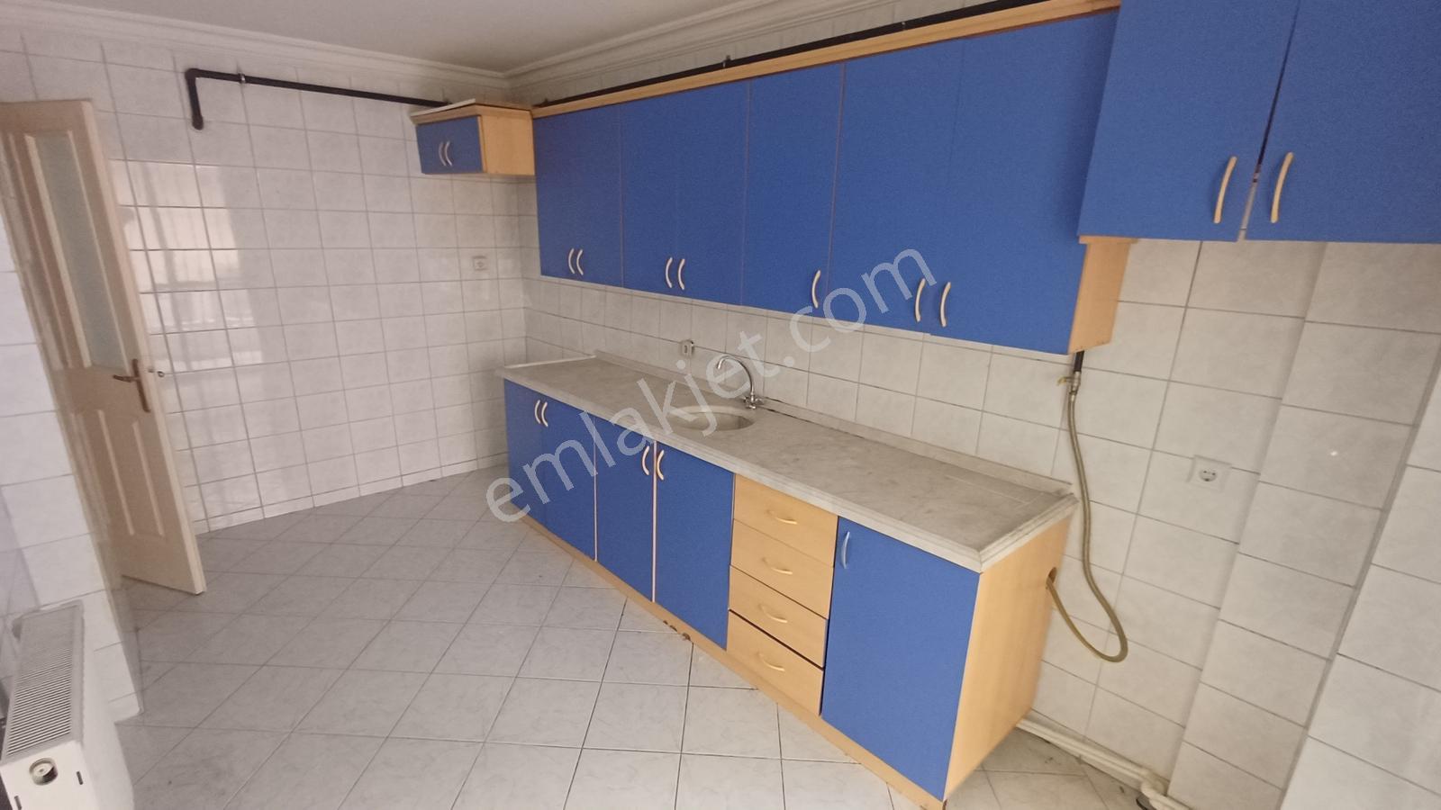 Yeşilyurt Delta Kolleji Doğalgazlı Açık Otoparklı Kiralık Daire - Görsel 15