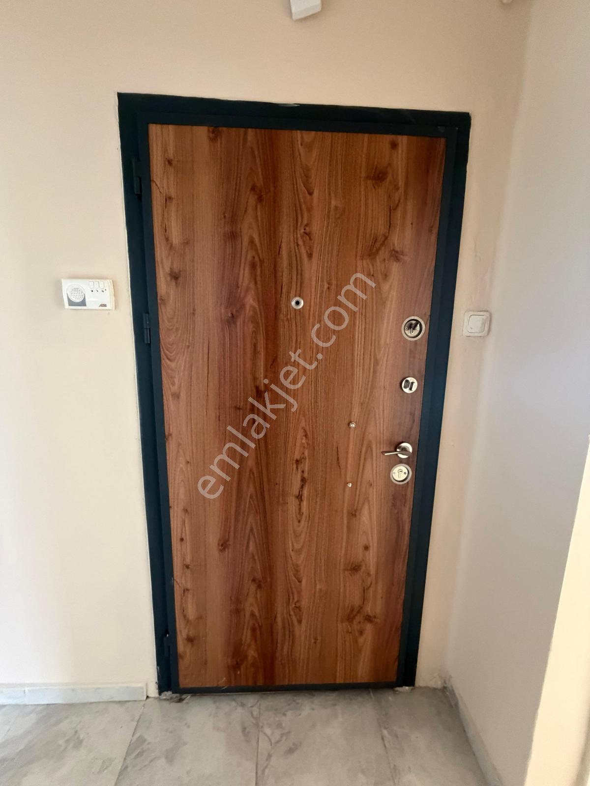 Göztepe Sahil Tranway Yakını Doğalgazlı Kiralık Daire 2+1 - Görsel 22