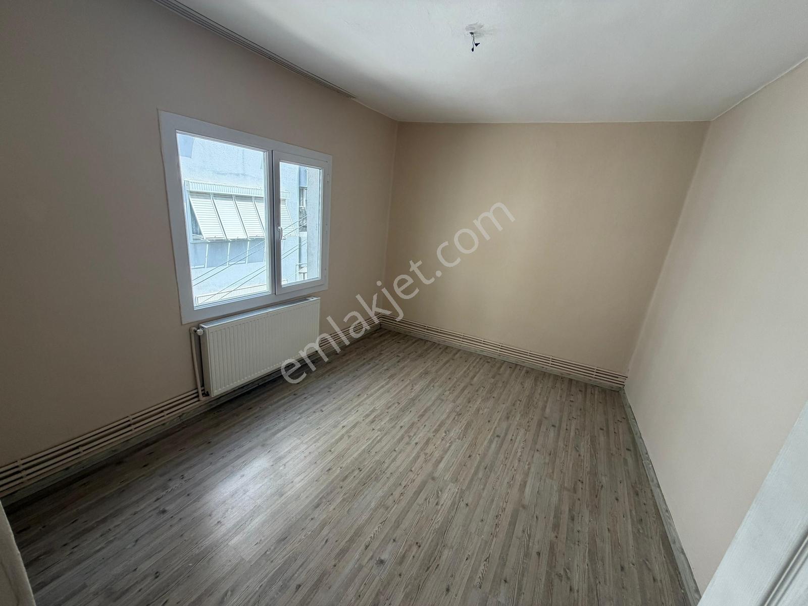Göztepe Sahil Tranway Yakını Doğalgazlı Kiralık Daire 2+1 - Görsel 12