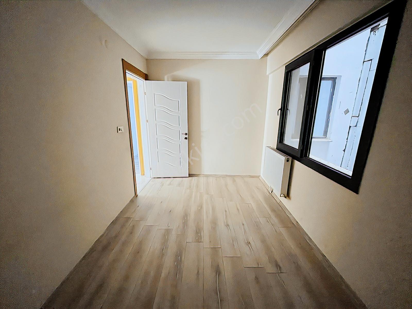 Çözüm Emlak'tan Muradiye'de 3+1 K.mutfaklı Ara Kat Kiralık Daire - Görsel 23