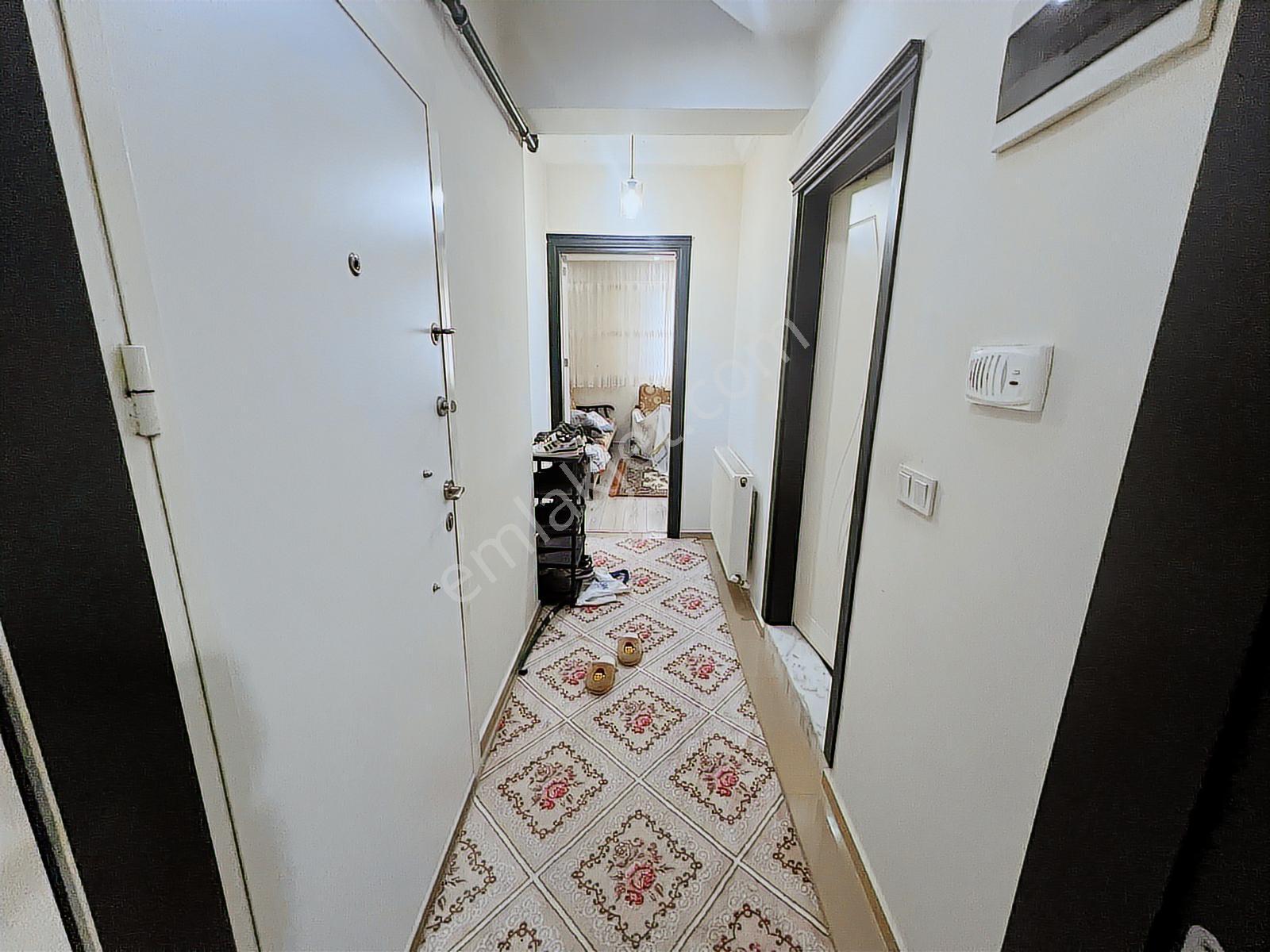 Çözüm Emlak'tan Muradiye 23 Nisan Parkı Civarı 1+1 Eşyalı Daire - Görsel 12