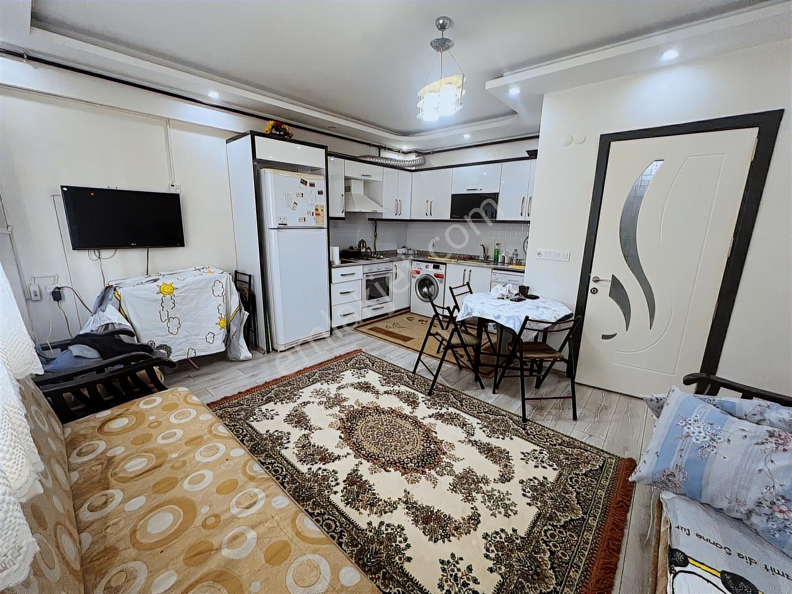 Çözüm Emlak'tan Muradiye 23 Nisan Parkı Civarı 1+1 Eşyalı Daire - Görsel 9