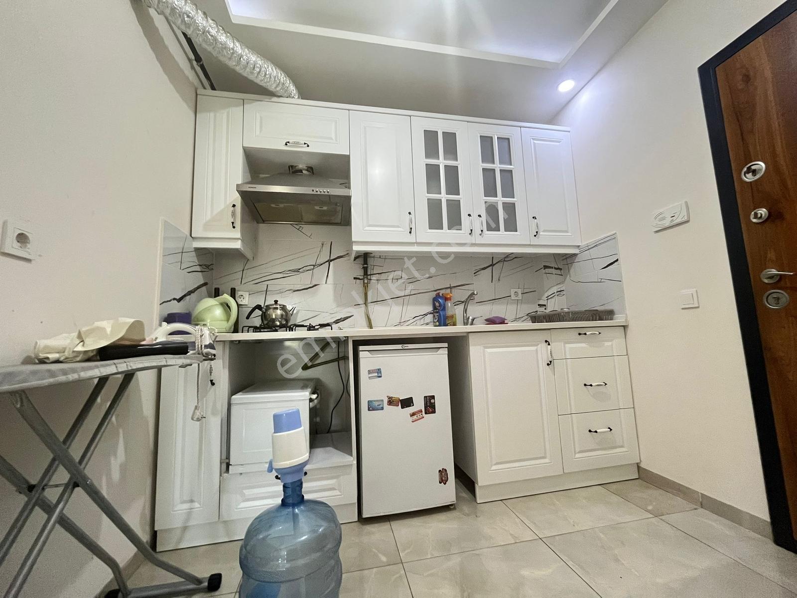 Çözüm Emlak'tan Muradiye'de Okul Civarı 1+1 Eşyalı Ara Kat Daire - Görsel 16