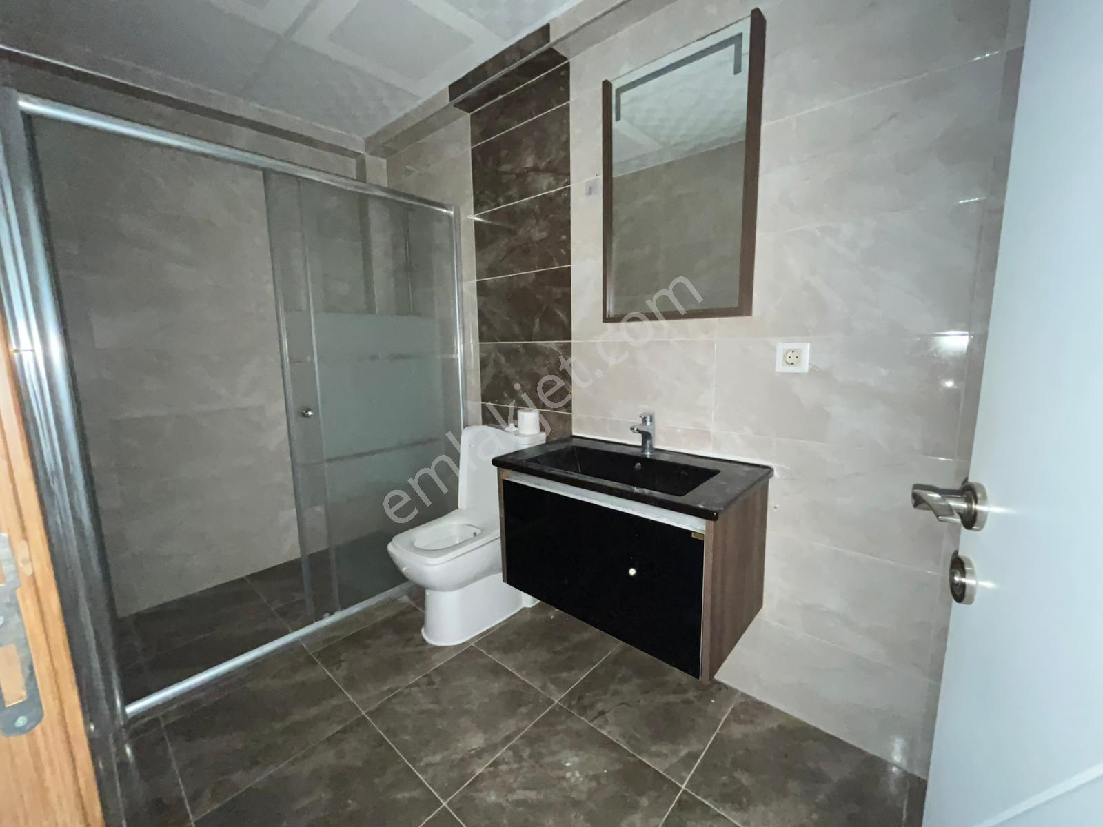 Çözüm Emlak'tan Muradiye Site İçinde 2+1 K.mutfak Kiralık Daire - Görsel 20