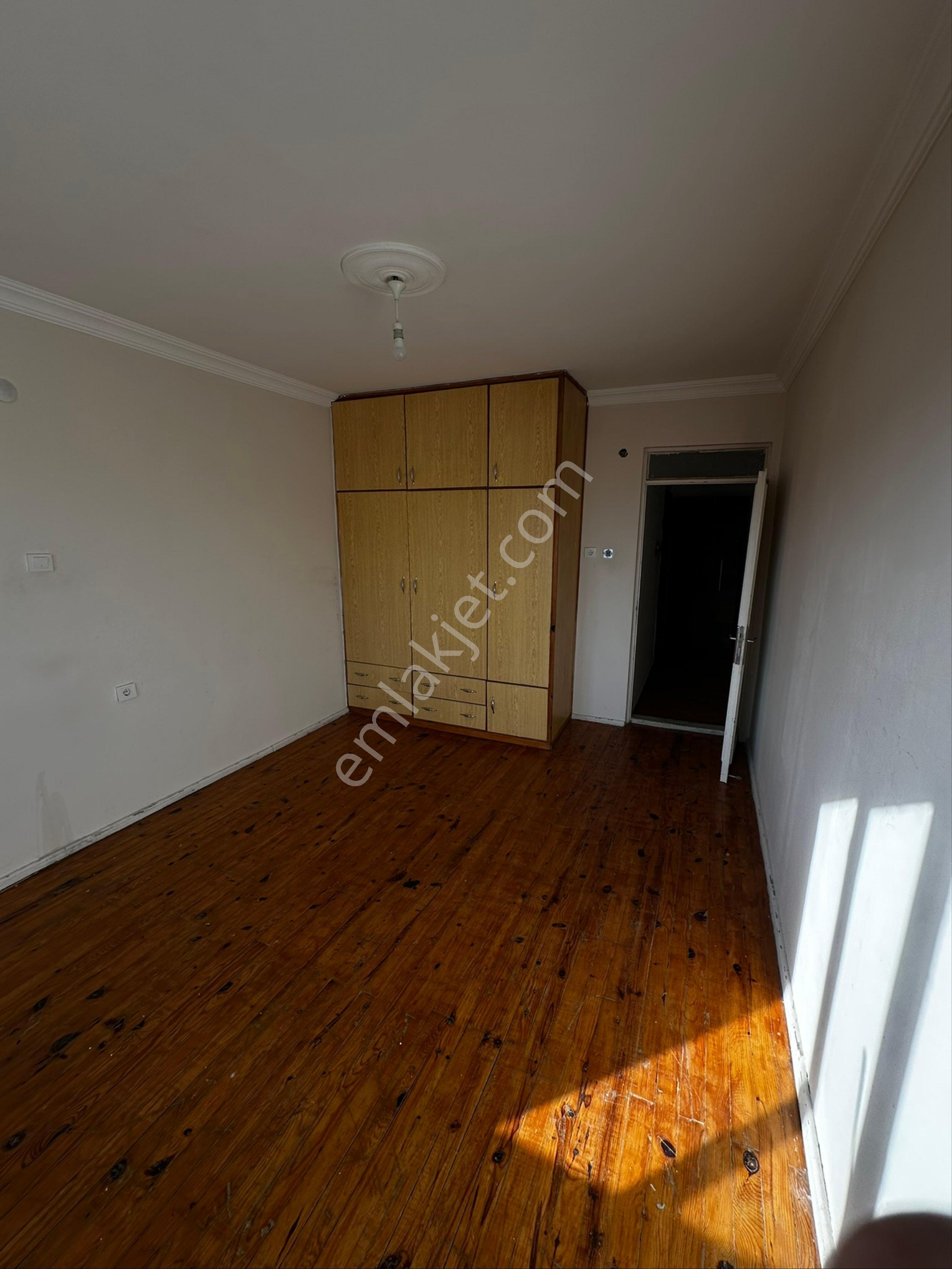 Yeşil Mahallede Sahibinden 3+1 Aile Apt. - Görsel 3